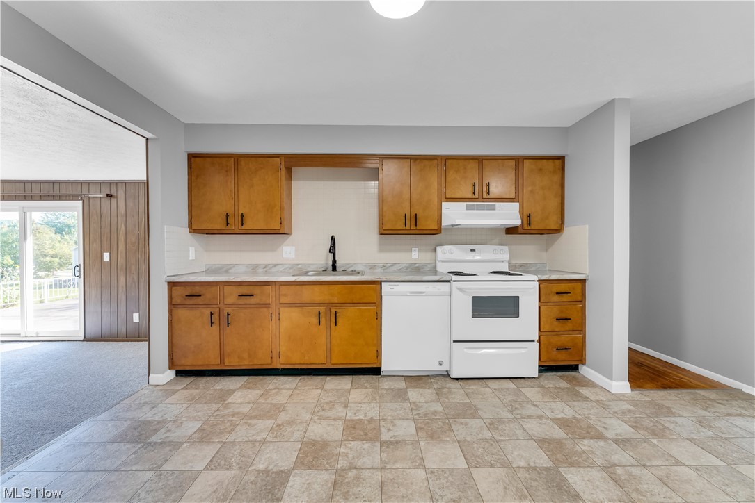 Cape Cod Estates - Residential