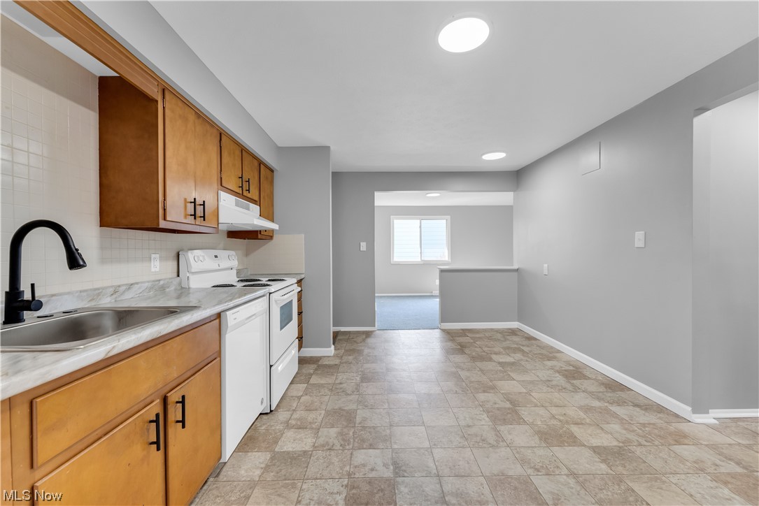 Cape Cod Estates - Residential