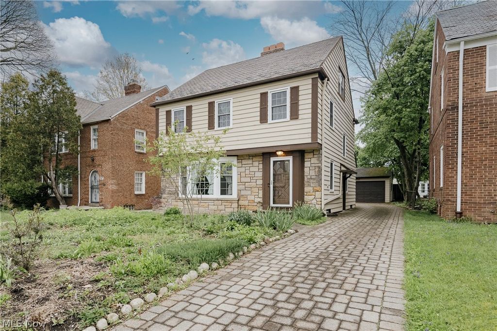 Photo of 3675 Avalon Road, Shaker Heights, OH 44120 (MLS # 5205956)