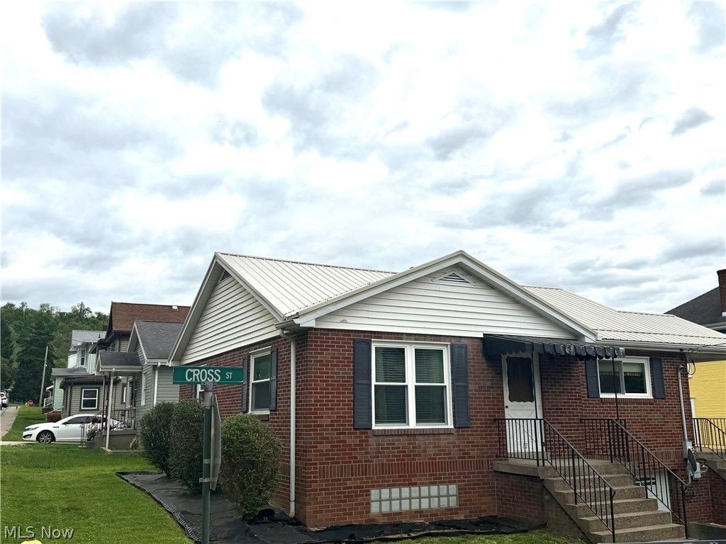Photo of 12 Cross Street, Bridgeport, OH 43912 (MLS # 5210269)