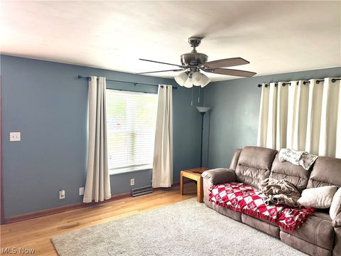 Tiny photo for 12 Cross Street, Bridgeport, OH 43912 (MLS # 5210269)