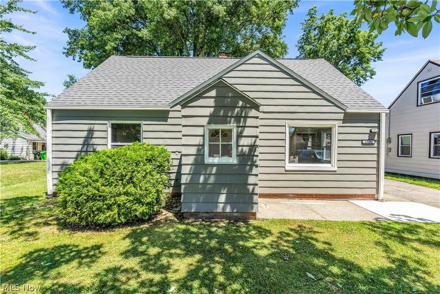 23295 Williams Ave, Euclid - Spacious 4 bed 1 bath single family home! //

$ 1264 rent / $ 1264 deposit //
$49 application fee per adult //
1-2 pets OK with approved PetScreening and PetFee.(Some breed restrictions apply per HUD guidelines). //
NO SMOKING //
1 time $149 non-refundable set up fee paid at lease signing //

$30/month required resident benefit package; can include personal property/liability insurance for an additional $5/month for $35/month total //

All applicants are required to fill out a PetScreening application, found on our website directly on the application before being processed. Even if you have NO pets - this application must be filled out. One time, non-refundable pet fee of $200-500 per animal applies to all pets & must be paid prior to or when you pay your first month rent. (No fee for qualified assistance animals). //

Our application is processed through secure site: Findigs, and they require ID and income verification. Without this, your application will not be processed. They offer 24/7 chat support on their application directly if you have any questions. //

BEDROOMS: 4 //
BATHROOMS: 1 //
APPLIANCES PROVIDED: N/A //
UTILITIES / RESIDENT RESPONSIBILITY: Residents are responsible for all utilities including: water/sewer/trash, gas & electric and are responsible to maintain lawn care, maintenance & snow removal. //

Serious inquiries only.