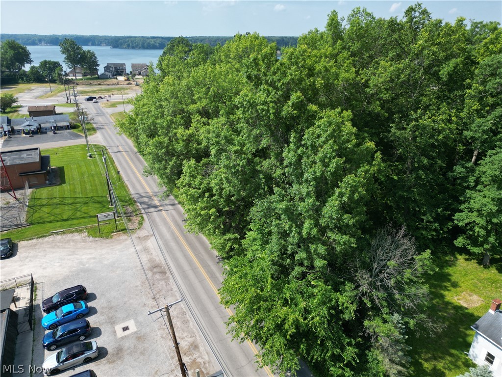 Grandview Road, Lake Milton, Ohio image 3