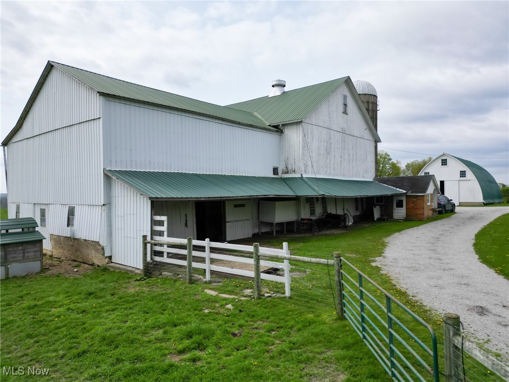 16321 Burton Windsor Road, Middlefield, Ohio image 22