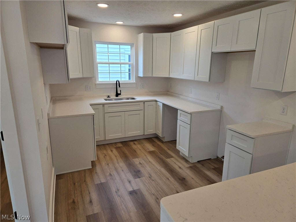 672 E 331st