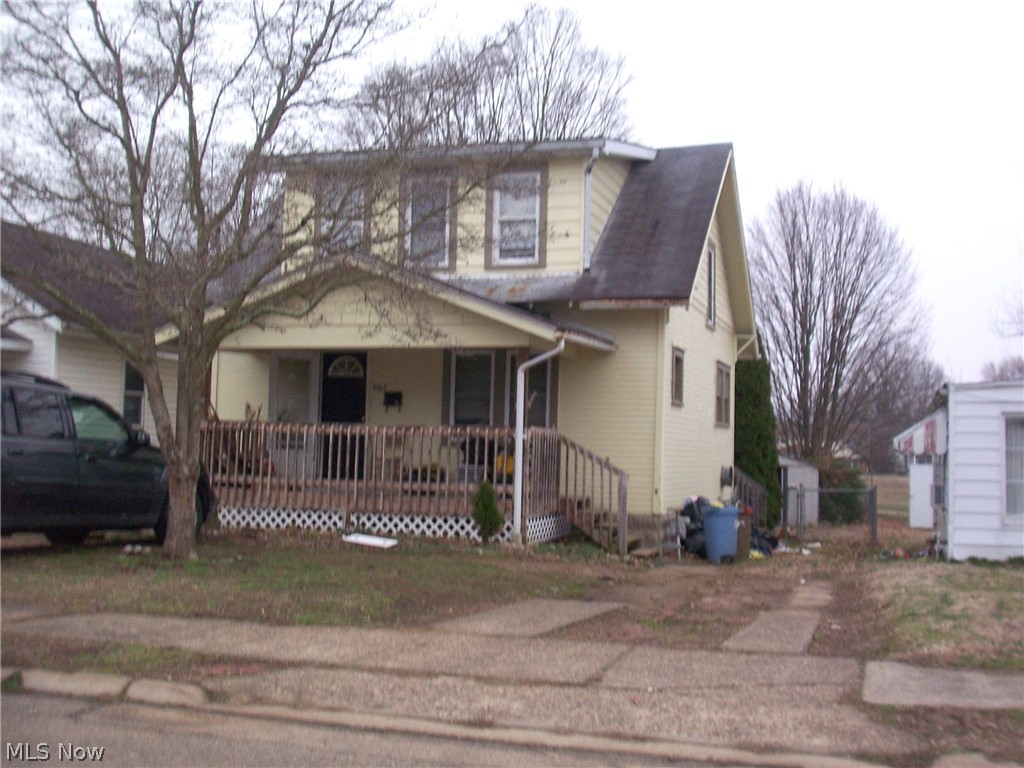 This would make a good "flip" home. Good location - close to school. Needs a lot of work.