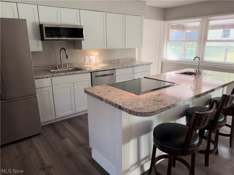 Tiny photo for 10 E Wellock Drive, Akron, OH 44319 (MLS # 5255676)