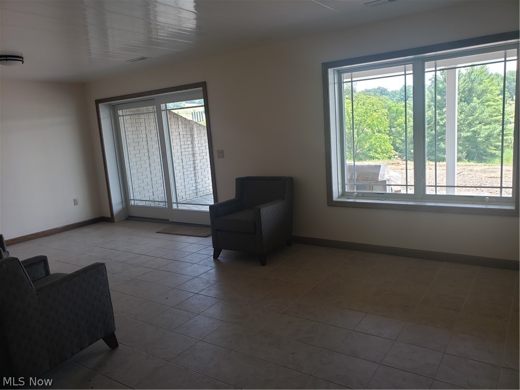 Lakeview Estates - Residential Lease