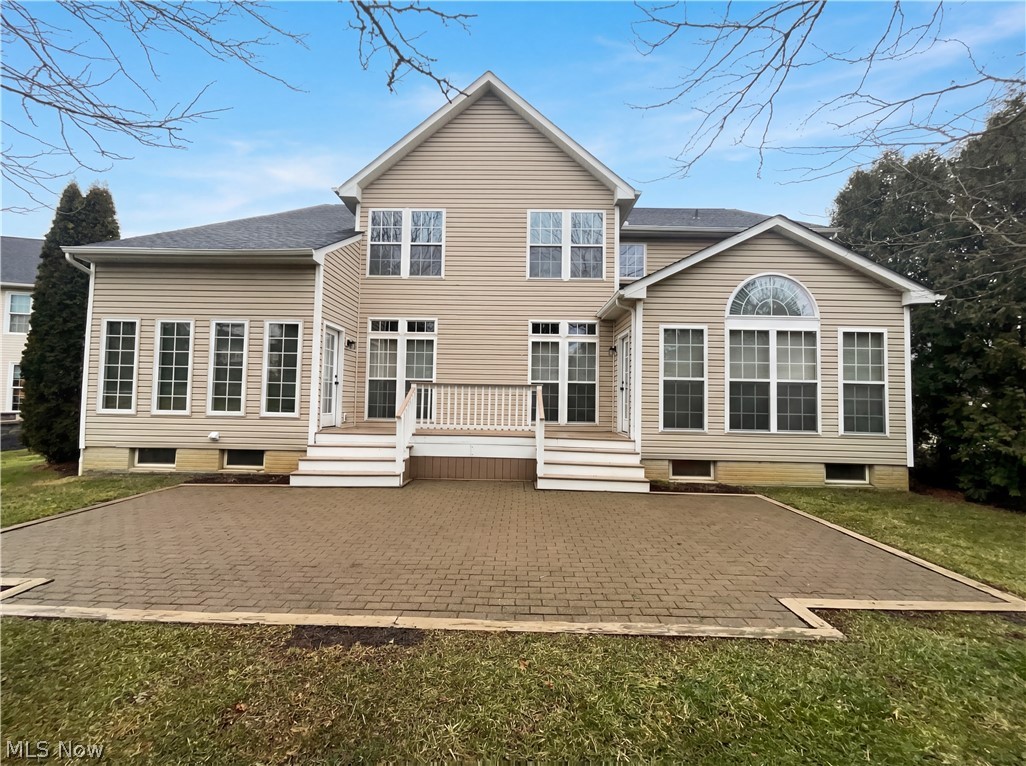 5198 Fairington Avenue