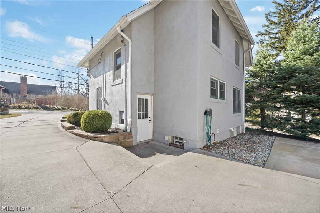 Orange 03 - Residential