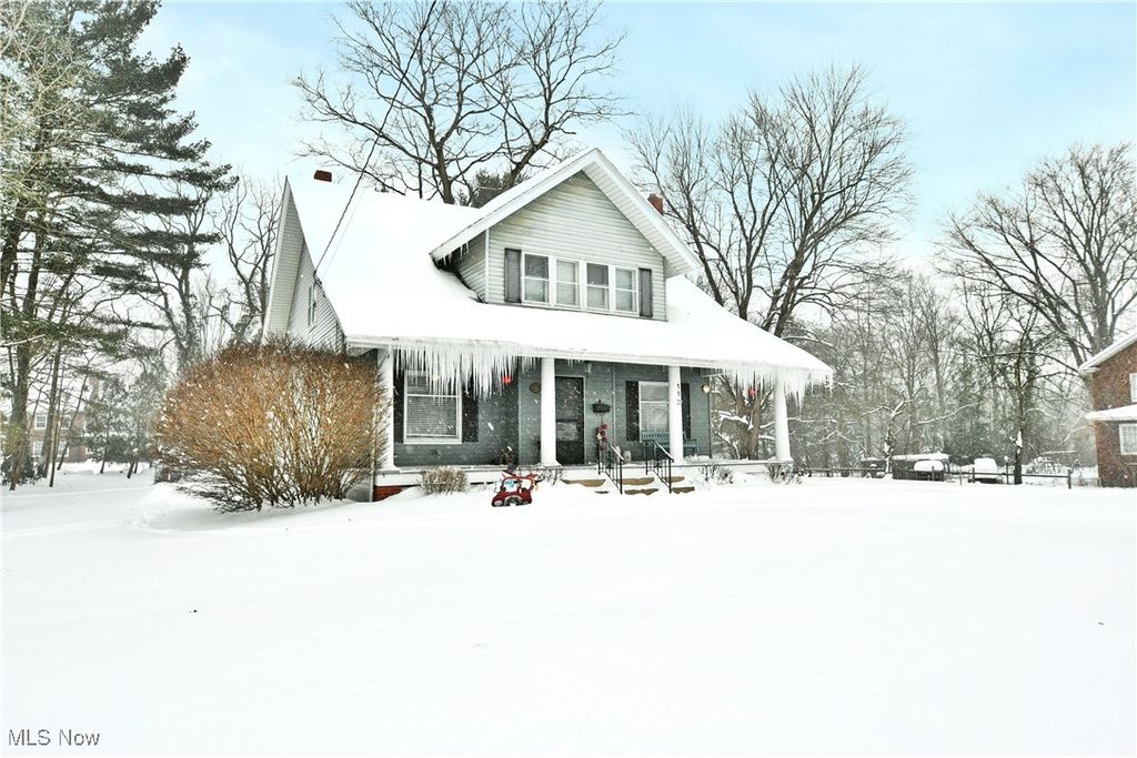 Photo of 112 N Lima Road, Poland, OH 44514 (MLS # 5183297)