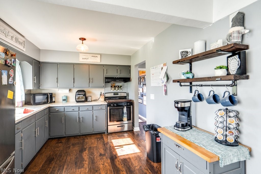 Suffield - Residential