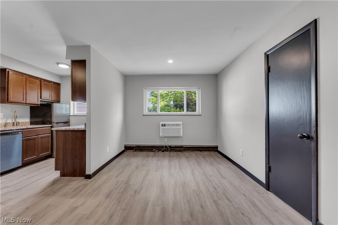 City/Lakewood - Commercial Sale