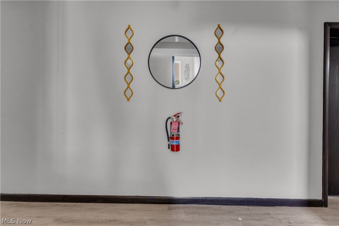 City/Lakewood - Commercial Sale