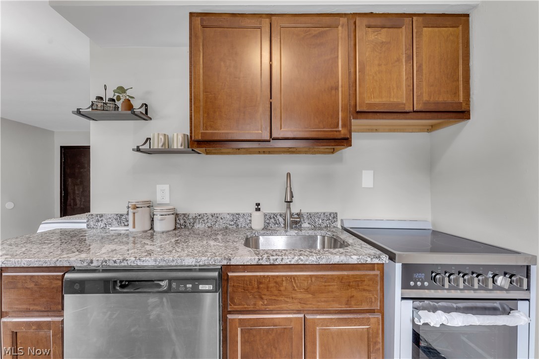 City/Lakewood - Commercial Sale