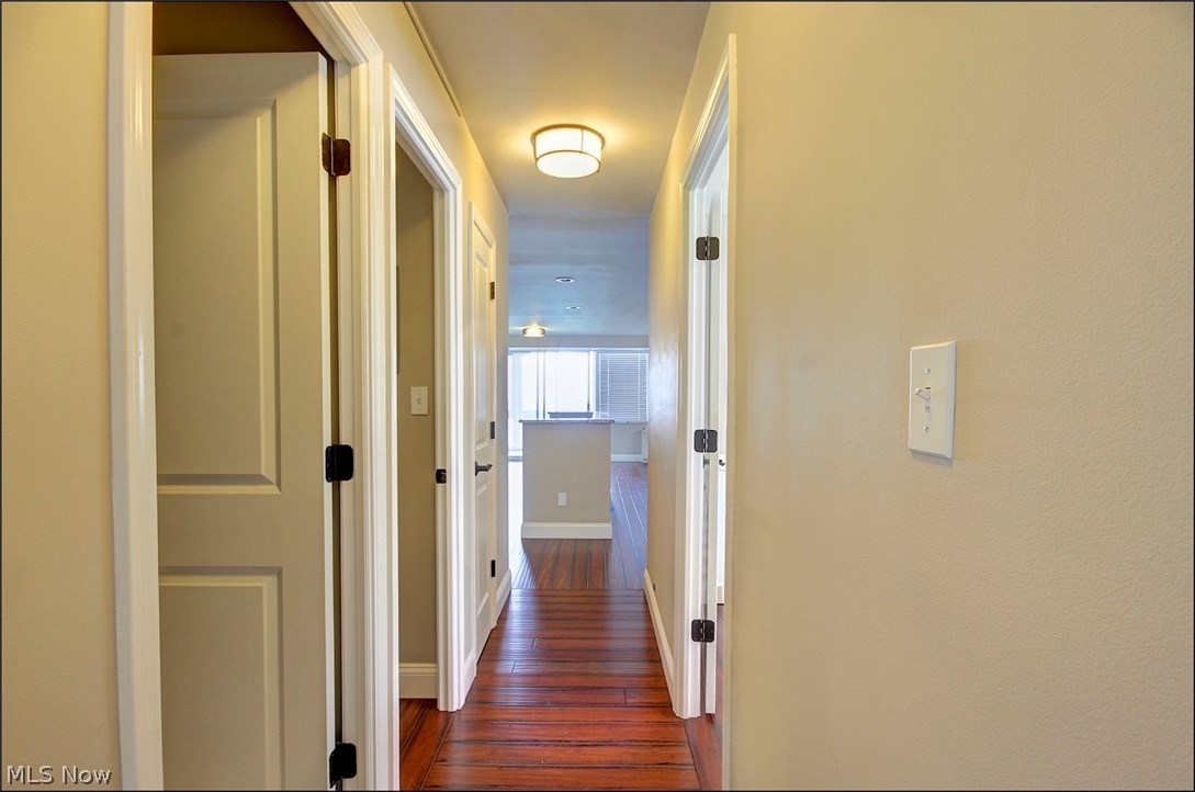 Marine Towers East - Residential