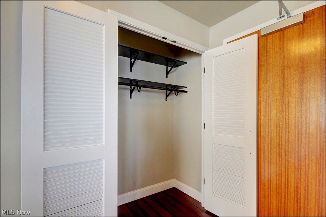 Marine Towers East - Residential