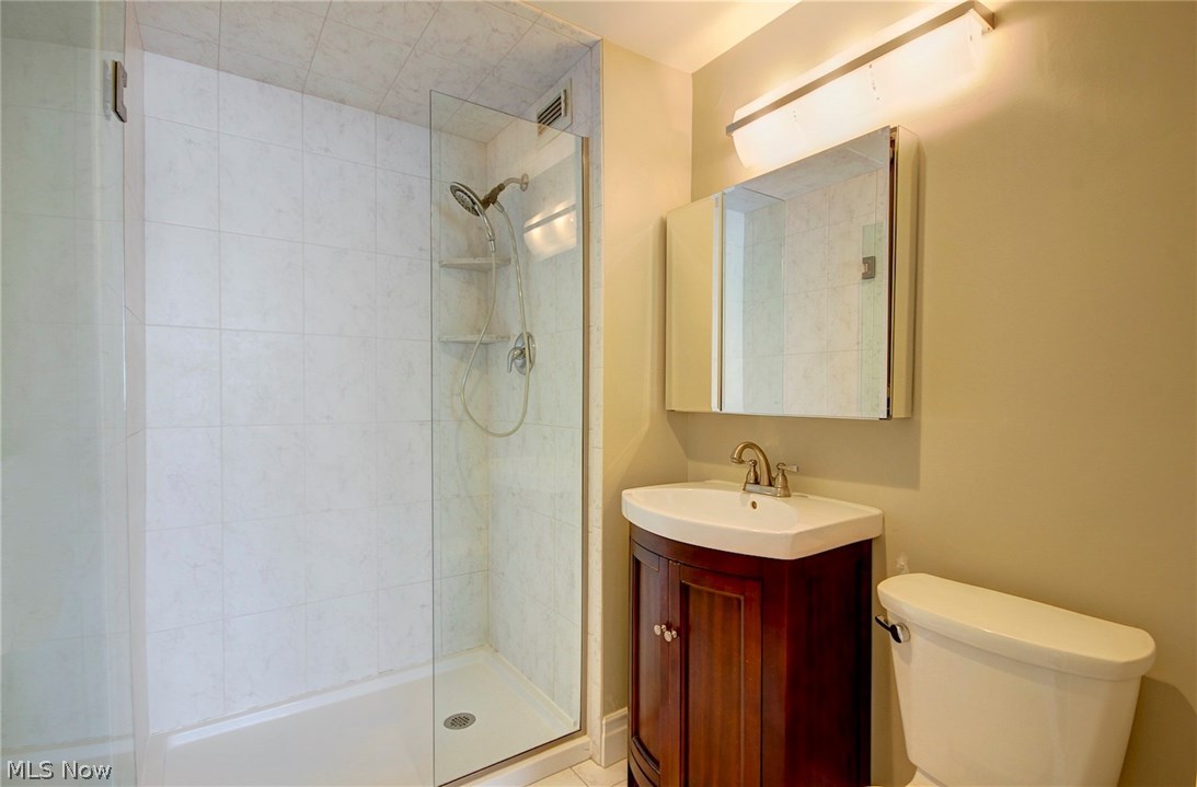 Marine Towers East - Residential