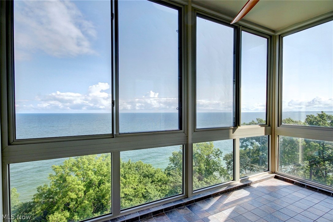 Marine Towers East - Residential