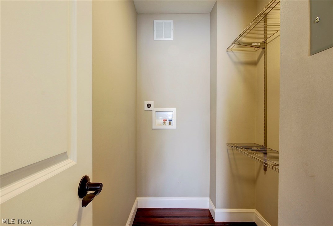 Marine Towers East - Residential