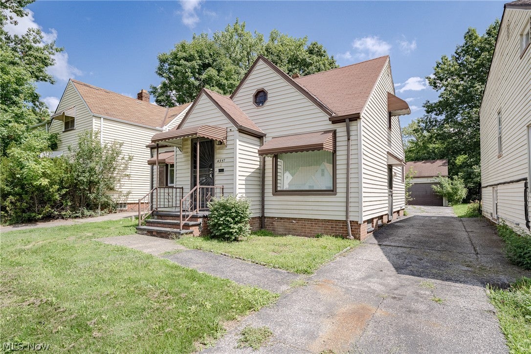 4357 Ingleside Road