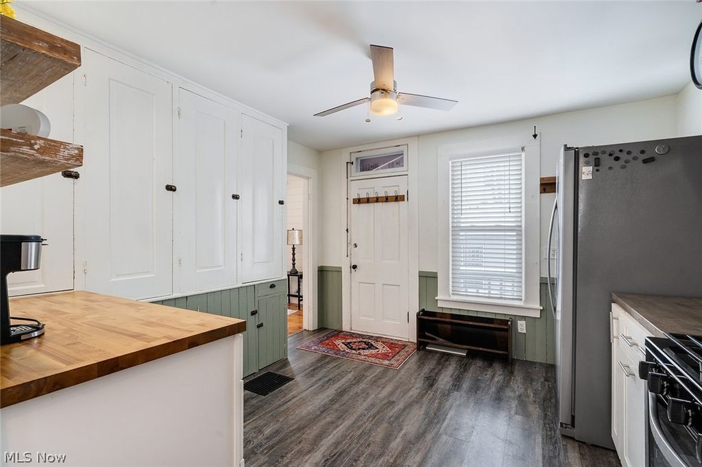 Photo of 11743 Peckham Avenue, Hiram, OH 44234 (MLS # 5188795)