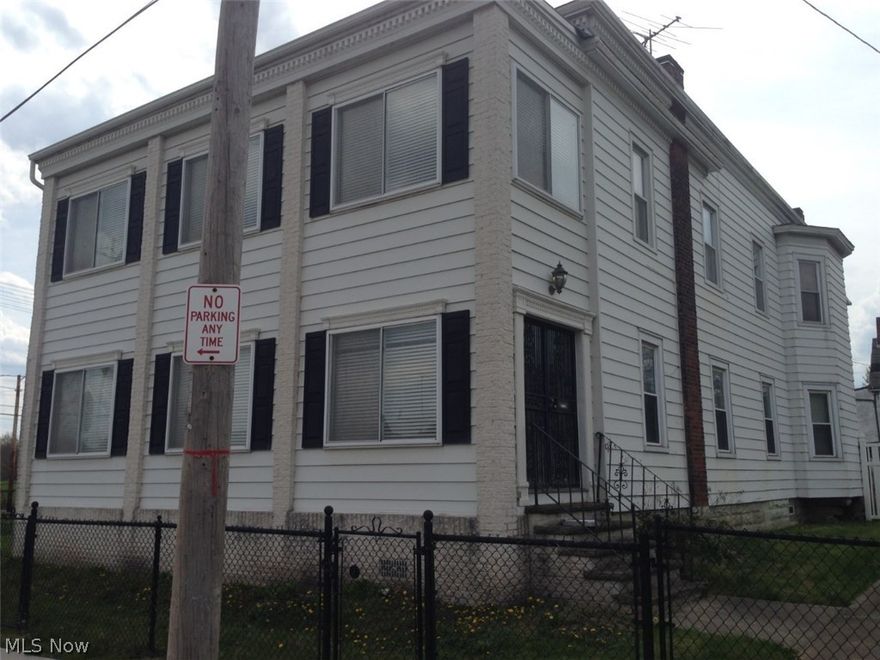 Four Unit Apartment Building. Great Investment Opportunity!! Fenced in yard.  Each unit has 2 bedrooms; living room; kitchen with eat in area.  Sliding glass doors open up to a small balcony.  Bring your decorating ideas and schedule your showing Today!!