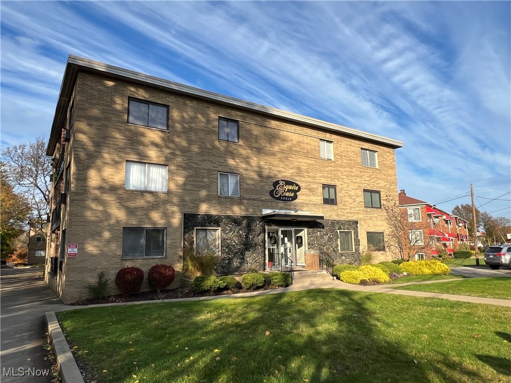 Very nicely updated 2 bedroom, bath and a half condo unit at the Esquire House. This first floor unit has ground level balcony off a large living room area with west facing windows. Primary bedroom with convenient walk-in closet and adjacent half bath. Updated main bath with walk-in shower. Freshly painted throughout. Exterior swimming pool in a landscaped setting for hot summer days with community grills and picnic area. New elevator 2023. Convenient laundry room on each floor. Close to Cleveland Metroparks, Big Met, Fairview Park Senior Center, Fairview Hospital. Nearby public transportation. Storage locker is marked with unit number.