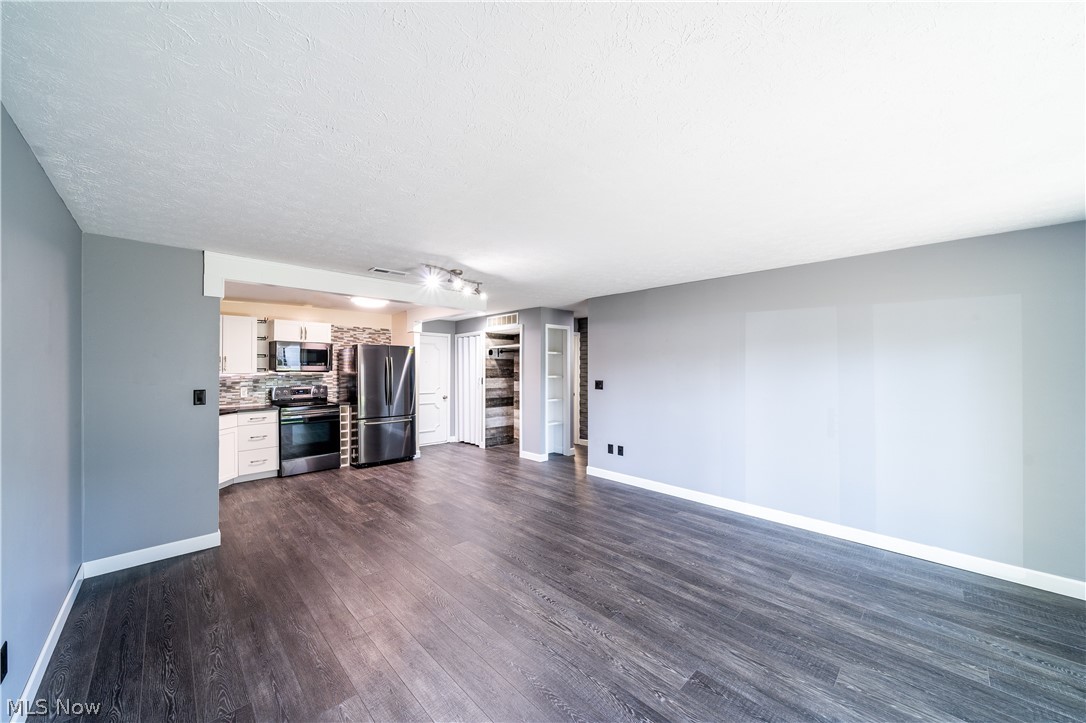 King James South Condo B - Residential