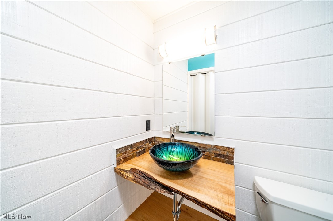 King James South Condo B - Residential