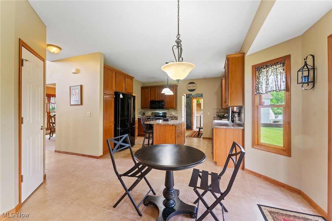 73 Lake Wobegon Drive, Canfield, Ohio image 7