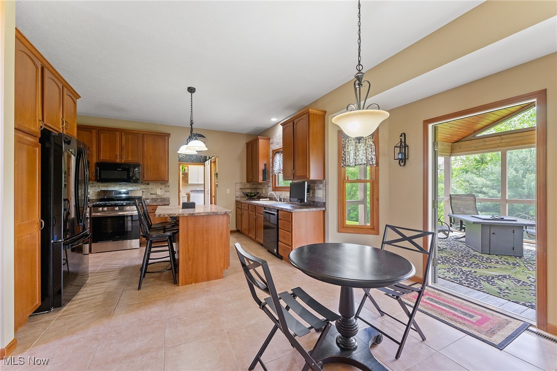 73 Lake Wobegon Drive, Canfield, Ohio image 6