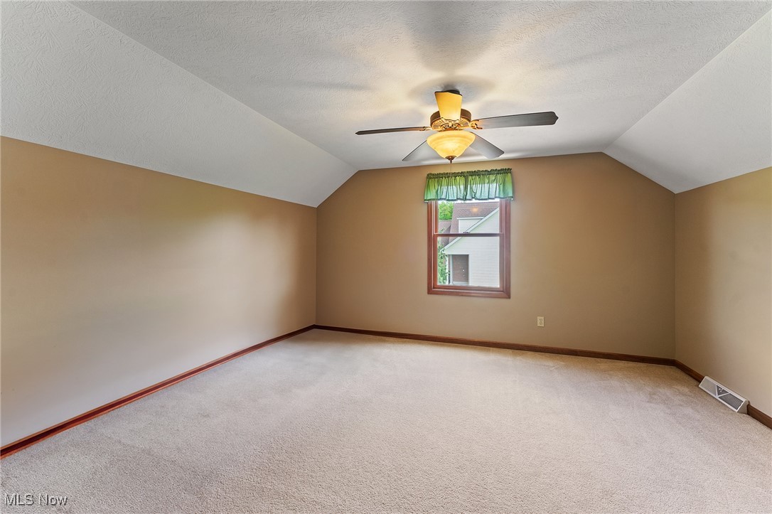 73 Lake Wobegon Drive, Canfield, Ohio image 25