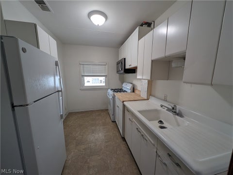 Tiny photo for 117 Monroe Street, Port Clinton, OH 43452 (MLS # 5255835)