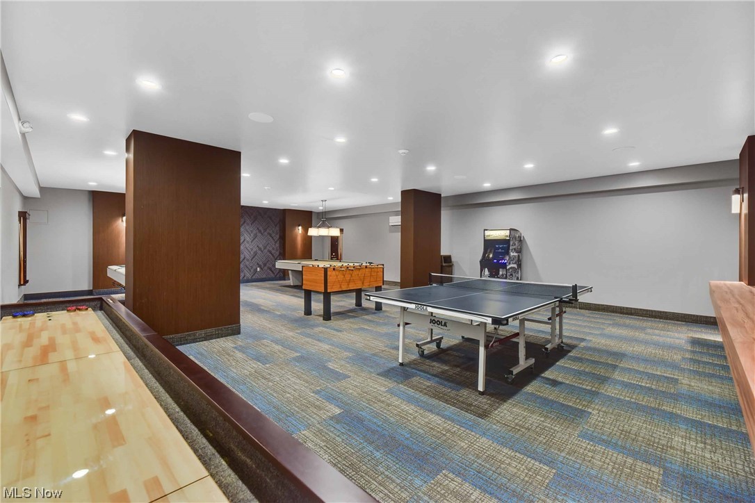 Carlyle Condo - Residential Lease