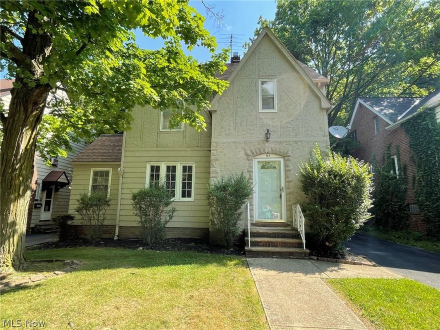Great investment opportunity. Some updating witll bring this back to it's glory. Lovely street. Garage has extensive damage and needs work. Property is priced well below market value. Property is being sold as is and buyer to assume the ciity violations.