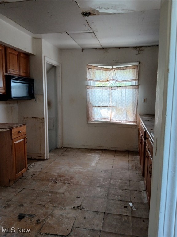230 E 211th Street, Euclid, Ohio image 10