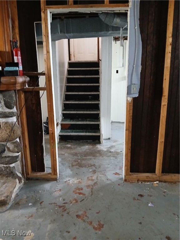 230 E 211th Street, Euclid, Ohio image 37