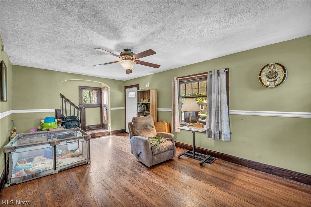 20 W Linwood Avenue