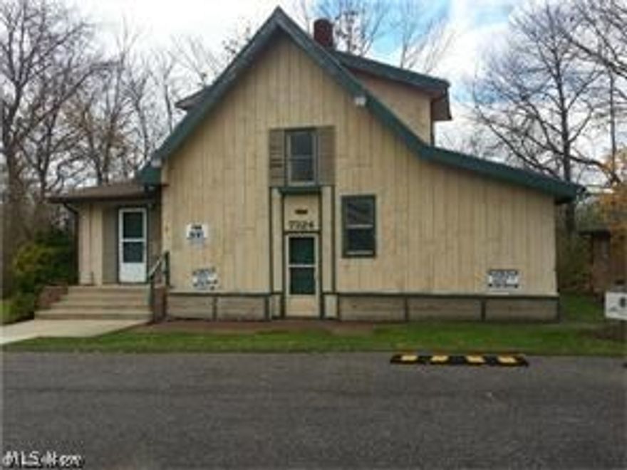 Independence Office for Rent $325 - Spacious, private office in 7 unit shared tenant building. Rents for $325 monthly with no hidden fees. 2nd floor unit, walk up steps. Just move in. Will hold two people comfortably. Has large walk-in storage closet. Windows overlooking gorgeous wooded valley. Includes use of common kitchen area, sitting area and bathroom. Freshly painted. All utilities included in rent (Wired and wireless internet, electricity, heat, water & sewer, air conditioning, trash collection. Requires 1st month, last month, and security deposit on 12 month lease. If preferred, tenant may opt for month to month rent with 10% premium, with three month minimum paid. Office size approximately 12' x 12' Located behind Independence Town Square strip center. Walk to US Post office, several restaurants, banks, and CVS.