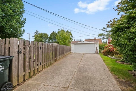 Tiny photo for 3114 North Avenue, Parma, OH 44134 (MLS # 5240114)