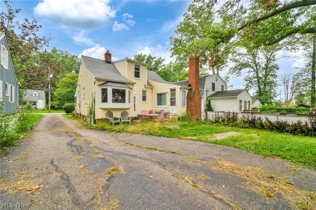 111 Forest Hill Drive