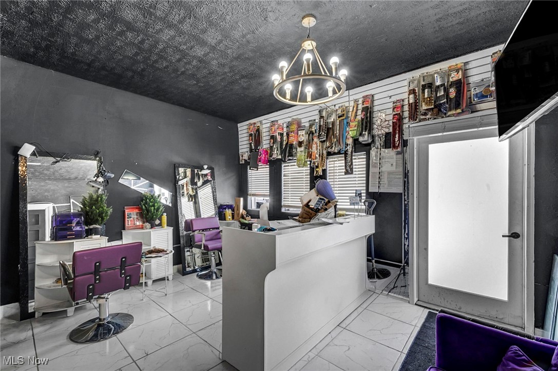 Bower & Bracks - Commercial Sale