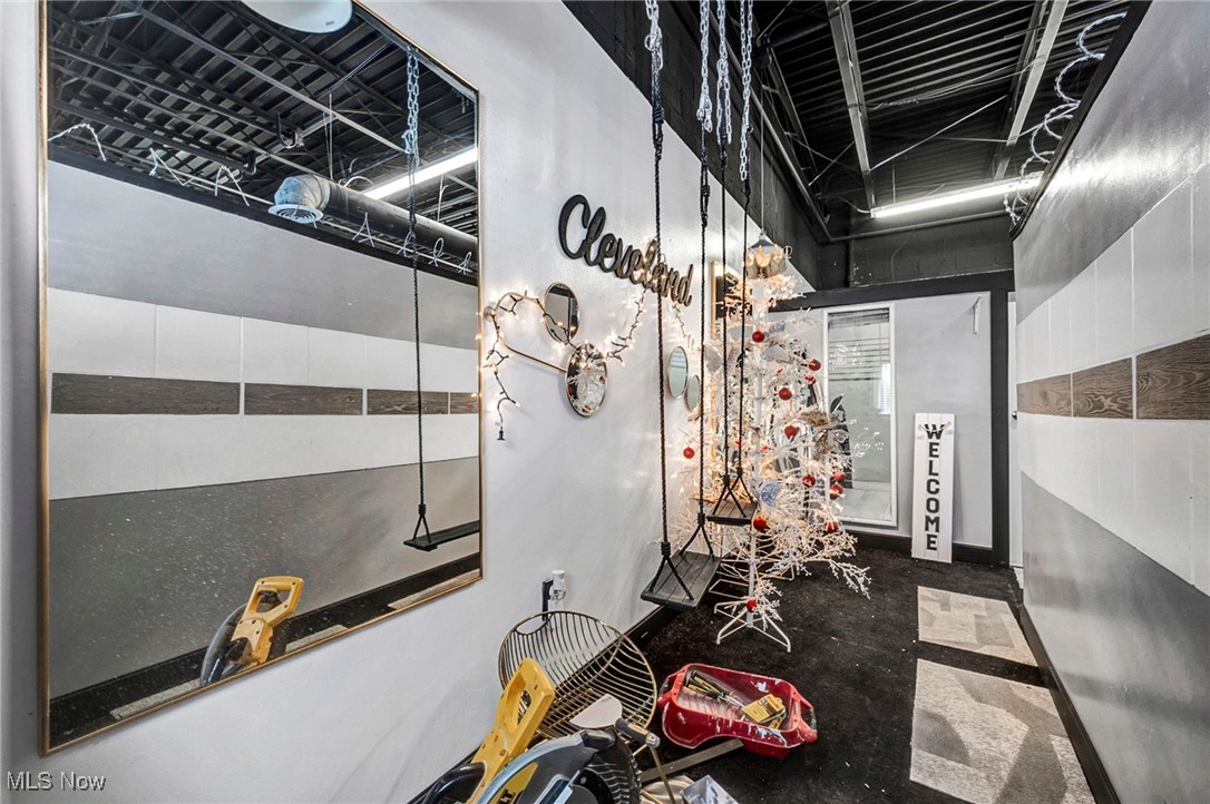 Bower & Bracks - Commercial Sale