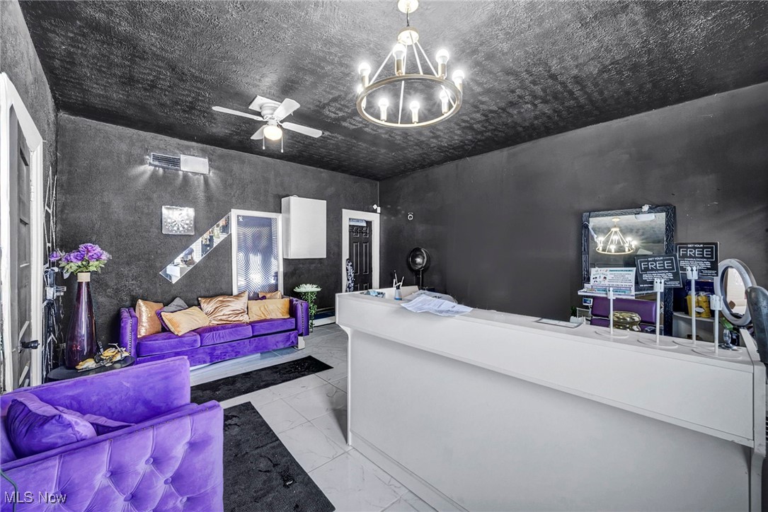 Bower & Bracks - Commercial Sale