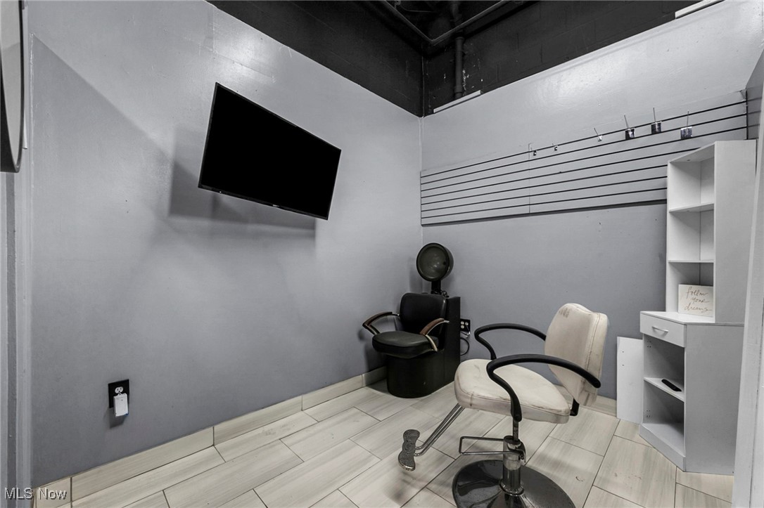 Bower & Bracks - Commercial Sale