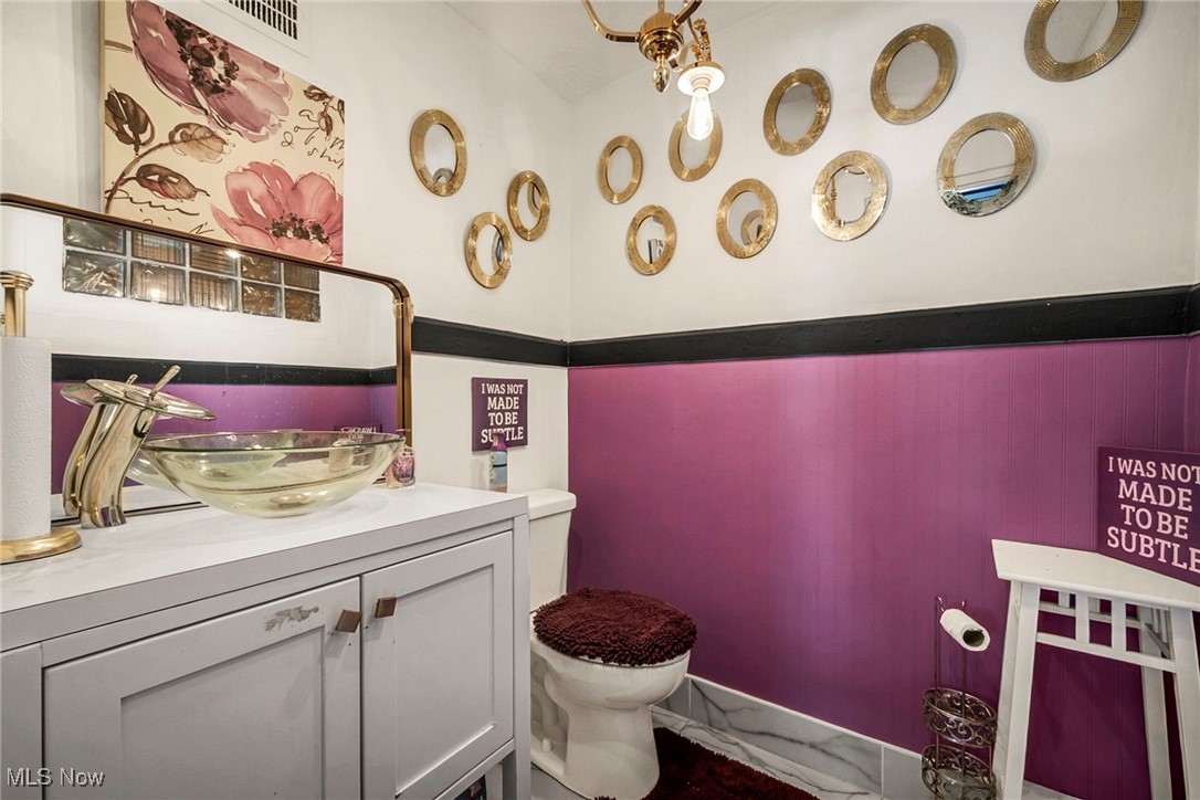 Bower & Bracks - Commercial Sale