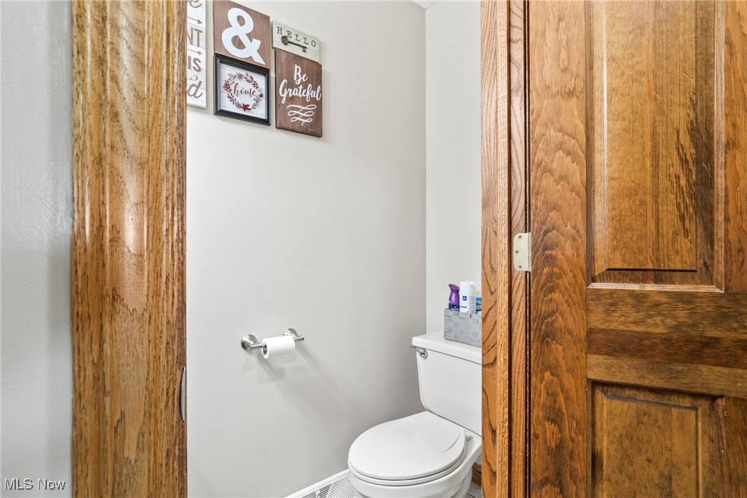 Poland, Ohio 44514, United States, 4 Bedrooms Bedrooms, ,3 BathroomsBathrooms,Residential,Pending,155765