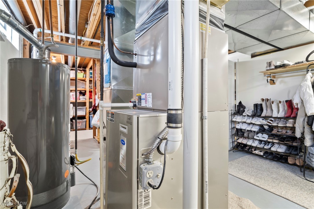 Poland, Ohio 44514, United States, 4 Bedrooms Bedrooms, ,3 BathroomsBathrooms,Residential,Pending,155765