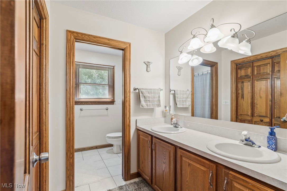 Poland, Ohio 44514, United States, 4 Bedrooms Bedrooms, ,3 BathroomsBathrooms,Residential,Pending,155765